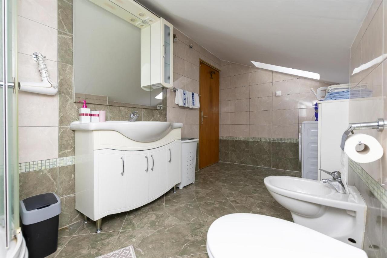 Apartment Ivanka Омиш Экстерьер фото